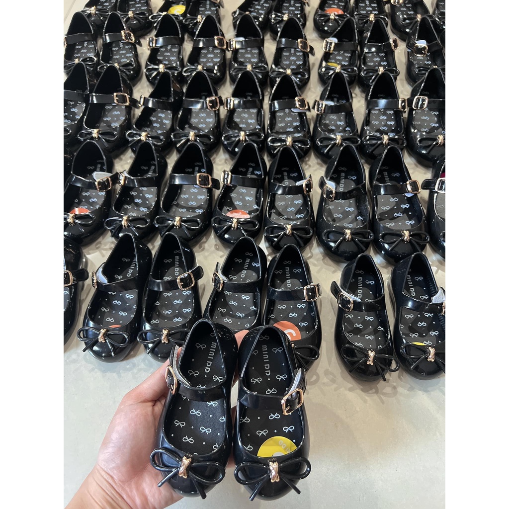 Giày nhựa nơ cho bé_