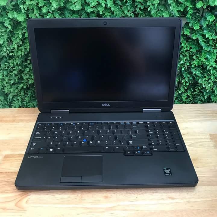 Laptop Cũ Dell Latitude DELL5540 / DELL5470 - Hàng đẹp 98% - Bảo hành 3 tháng !!