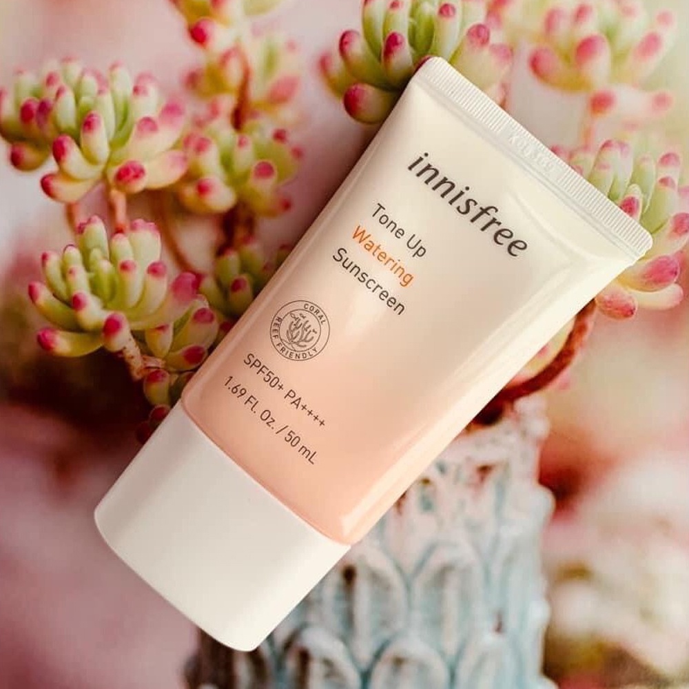 Kem chống nắng Innisfree Tone Up Watering Sunscreen SPF 50+ PA++++ 50ml