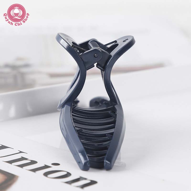 Kẹp tóc càng cua Hàn Quốc loại cài chéo tam giác cho nữ dễ thương