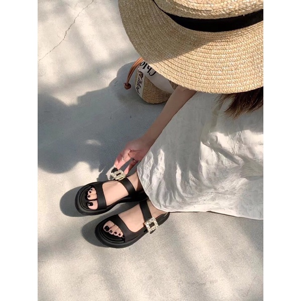 SANDAL MÓC KHOÁ VUÔNG NHẬP QUẢNG CHÂU ( S223 S224 )u