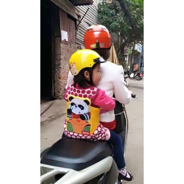 Đai đi xe máy k đỡ cổ