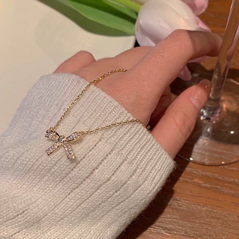 Vòng cổ Mặt Hình Bướm Đính Đá Zircon Thanh Lịch Cho Nữ