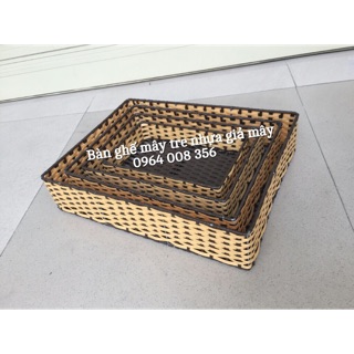 Khay chữ nhật đựng bánh nhựa giả mây