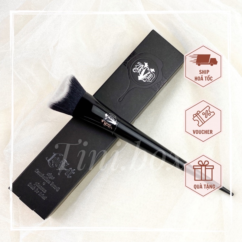 Cọ tán kem nền Kat Von D10 vát hai mặt