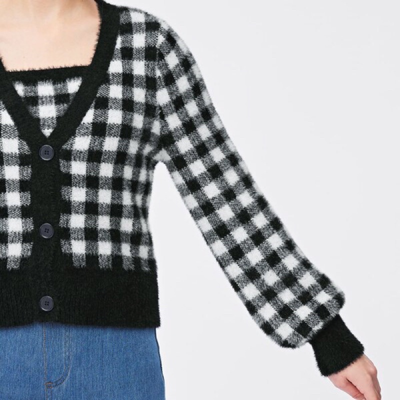 Áo khoác len lông nữ cổ tim cài khuy cardigan kẻ caro siêu dễ thương của Gu - Nhật Bản