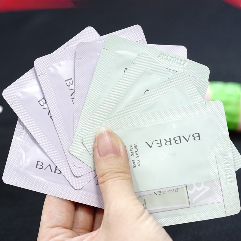BABREA Kem lót che khuyết điểm 1.5ml kiểm soát dầu màu tím xanh lá