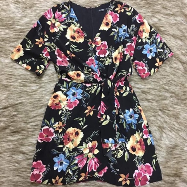 Váy hoa authentic sz S