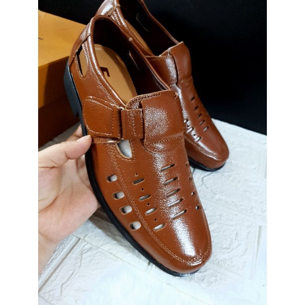 Giày rọ nam  trung niên đi mùa hè chất da bò thật, đế giày được khâu chắc chắn, da bò thật 100%