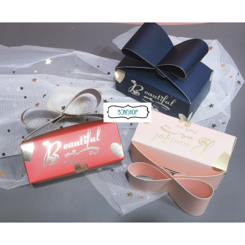 Hộp đựng socola, quà Valentines có nơ