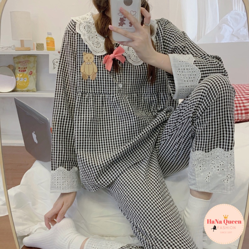 Bộ đồ dài tay hoạ tiết kẻ kẻ phối cổ ren cực xinh (Hàng có sẵn)
