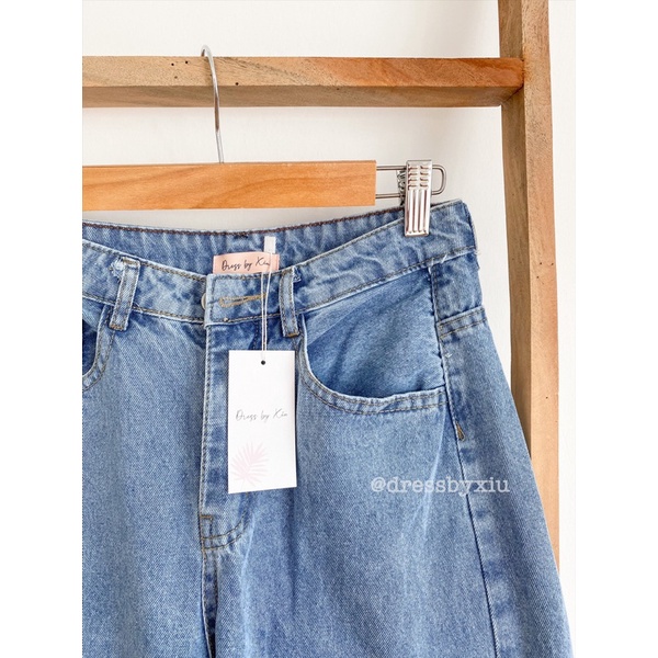 Quần Jean Ống Rộng Lưng Cao Trendy