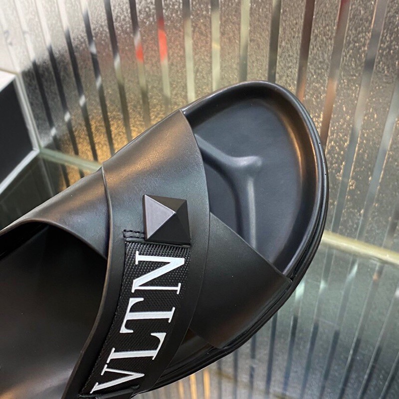 Dép thời trang nam Valentino da thật cao cấp in logo VLTN