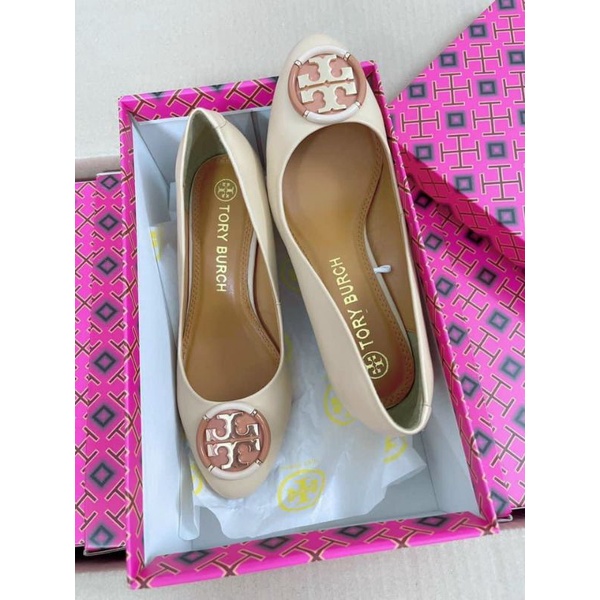 Giày Bít Tory Mũi Tròn Gót Trụ