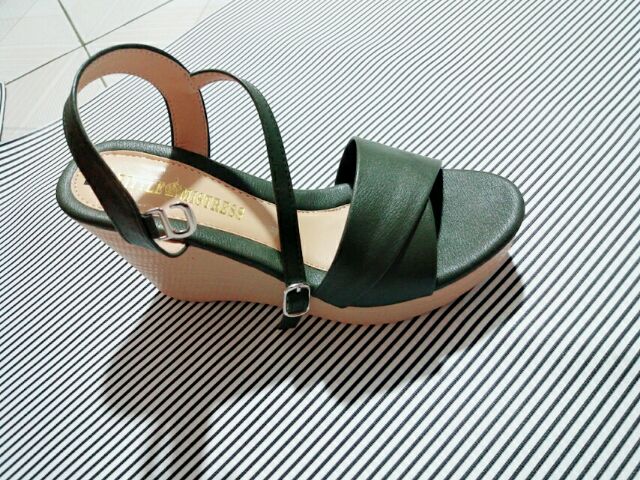 Cao gót đế xuồng