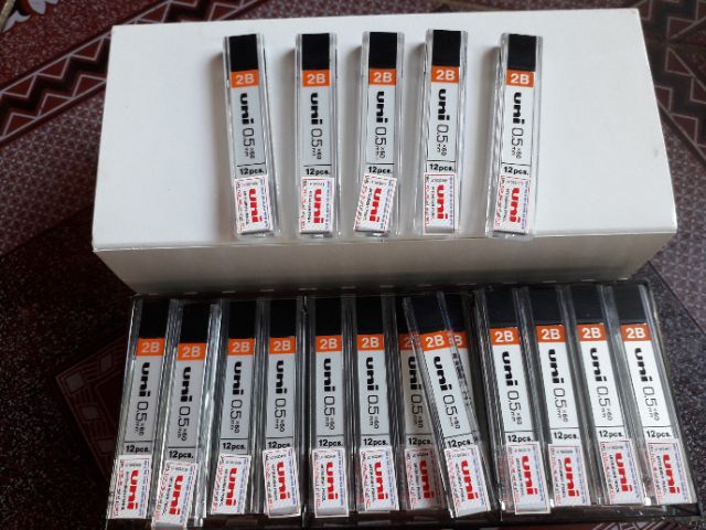 01 tuýp ruột chì kim 2B 0.5mm Uni Nhật