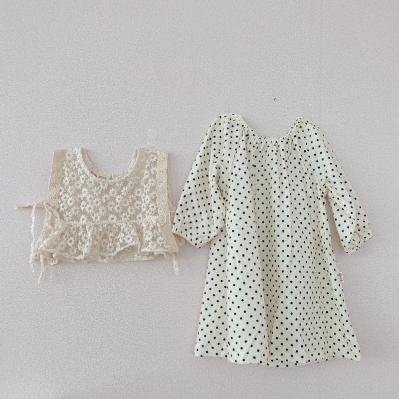 Set váy chấm bi kèm yếm ren cho bé gái (Hàng thiết kế)