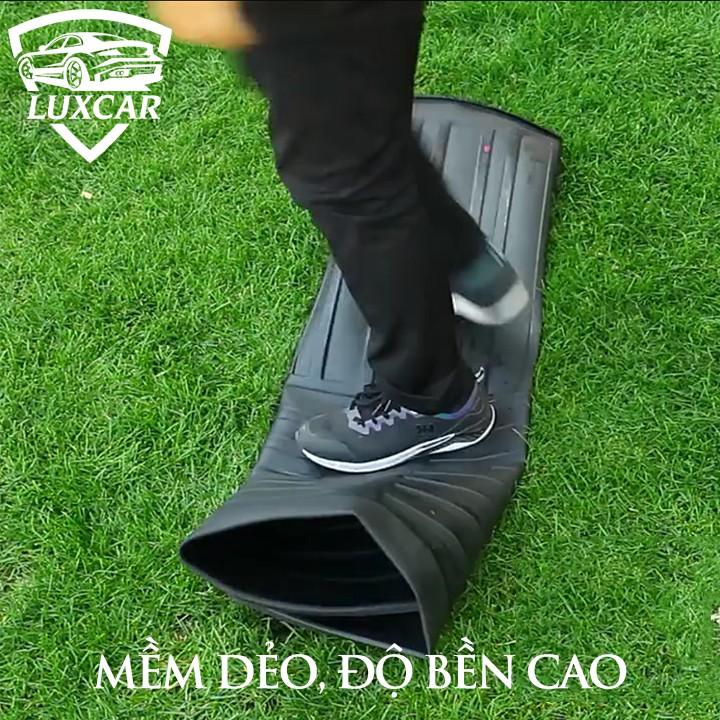 Lót cốp ô tô MERCEDES, chất liệu nhựa dẻo TPO cao cấp LUXCAR (full các dòng xe của hãng)