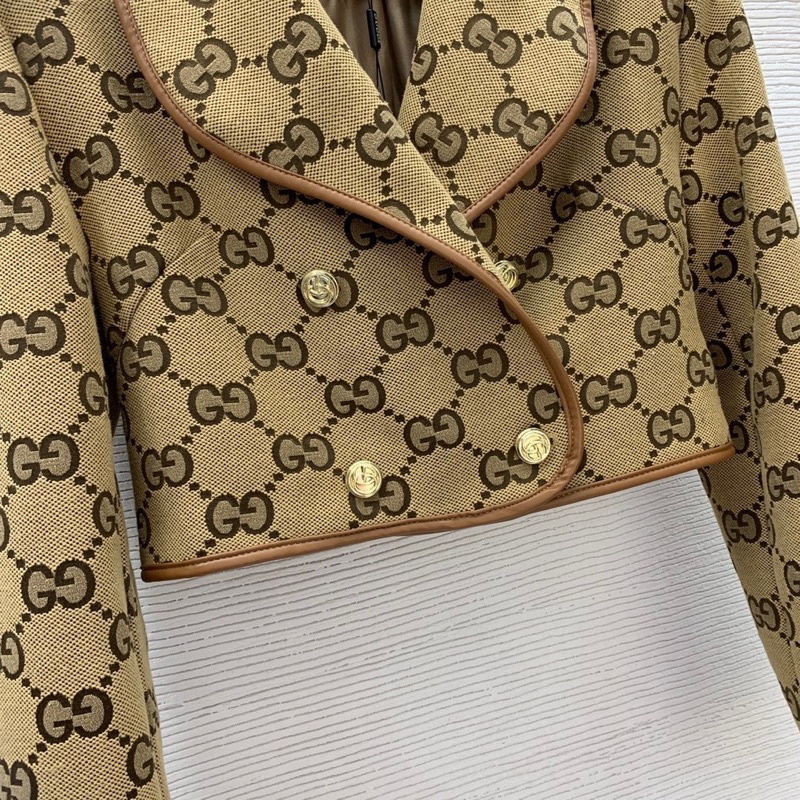 Bộ thời trang nữ thương hiệu Gucci GC cao cấp gồm áo khoác croptop và chân váy ngắn