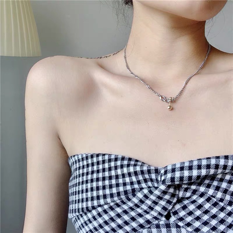 Vòng cổ loại ngắn mặt bóng cân bằng kiểu dáng cổ điển màu sắc tương phản độc đáo