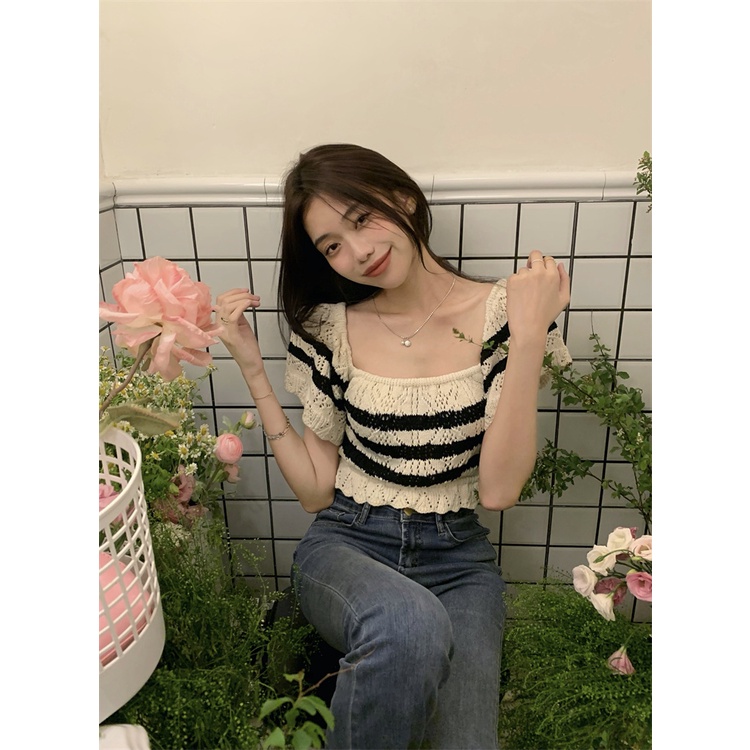 QADCOL  Áo Croptop Cổ Vuông Viền Bèo Họa Tiết Kẻ Sọc Màu Sắc Tương Phản Thời Trang Mùa Hè Cho Nữ