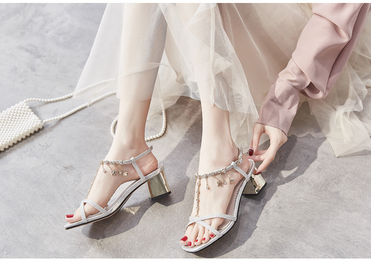 Giày Sandal Phong Cách Pháp Kiểu Dáng Cài Khuy Màu Trơn