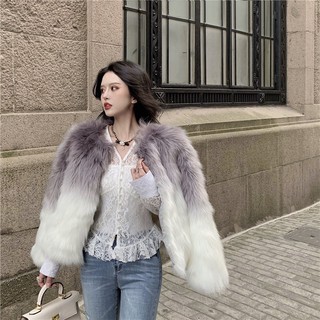 𝐂𝐎́ 𝐒𝐀̆̃𝐍. áo lông trắng ombre các màu