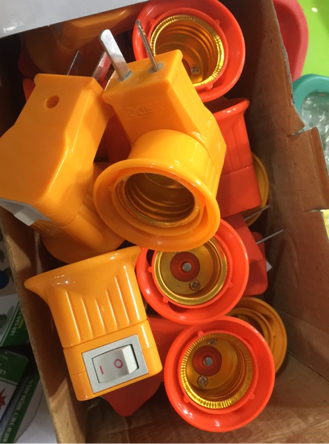 chui bóng đèn có công tắc | BigBuy360 - bigbuy360.vn