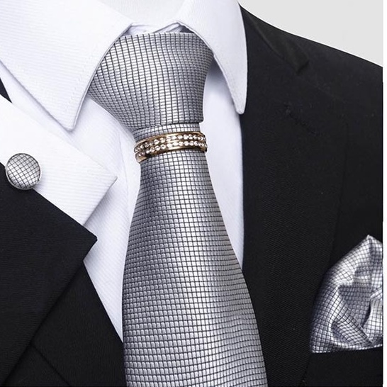 Bộ Cà vạt 4 món gồm Cavat 8cm, khăn cài túi, Măng-set, Nhẫn tròn phụ kiện, Cravat chú rể, Calavat công sở CBC-8207
