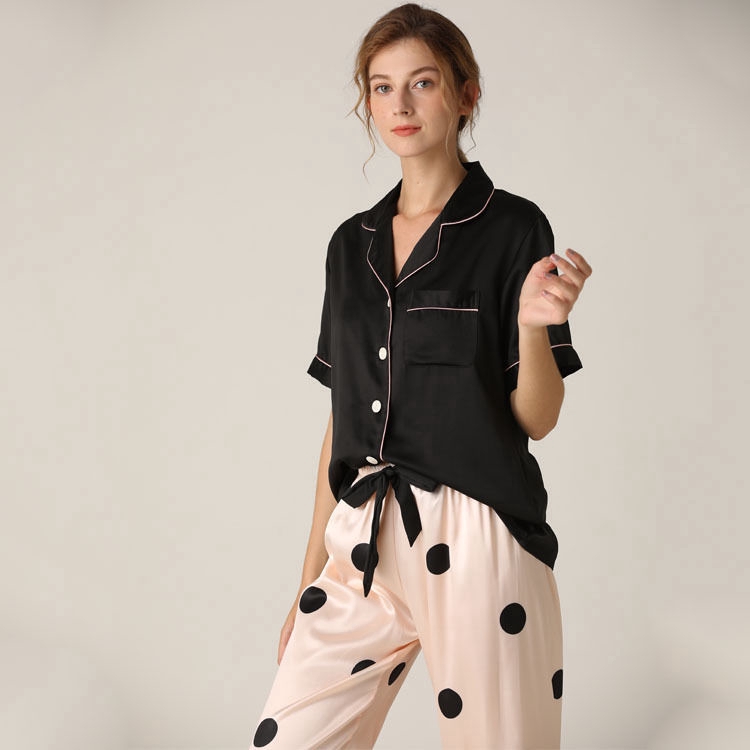 Set đồ ngủ vải phi bóng thoải mái cho nữ