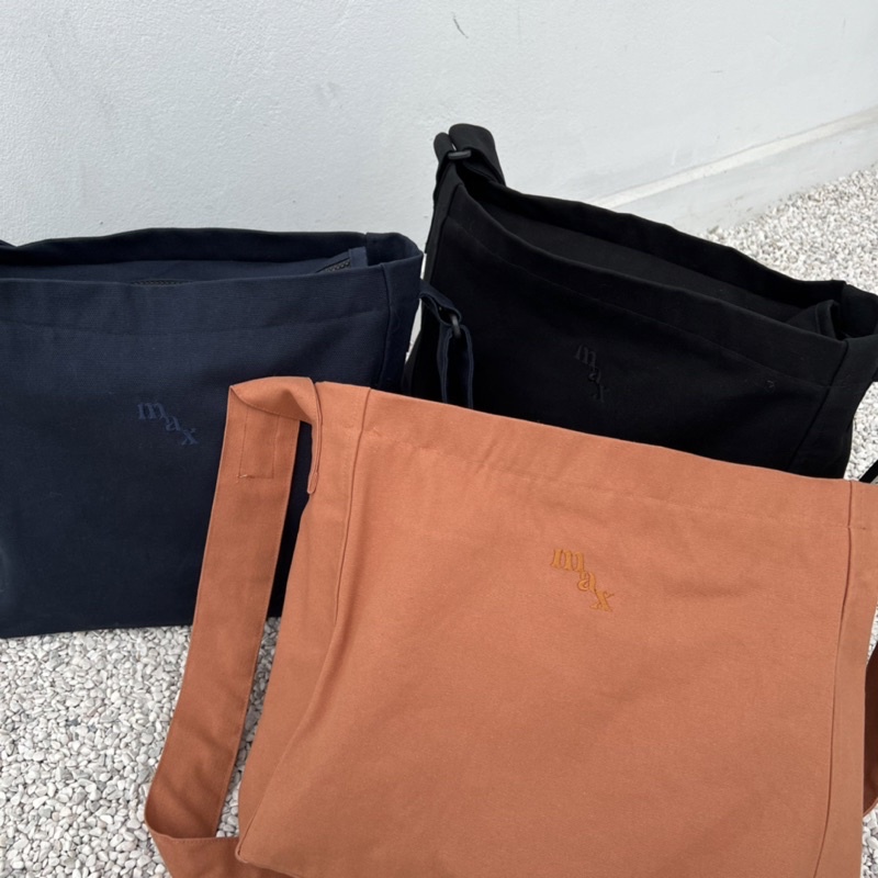 Túi Tote Đeo Chéo “Comfy Bag” Vải Canvas