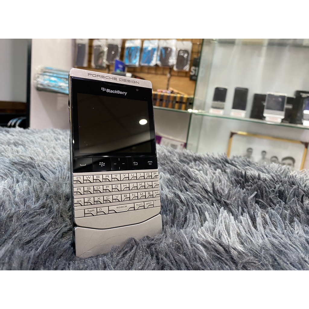 Điện thoại BlackBerry Porsche Design 9981 Fullbox Mới
