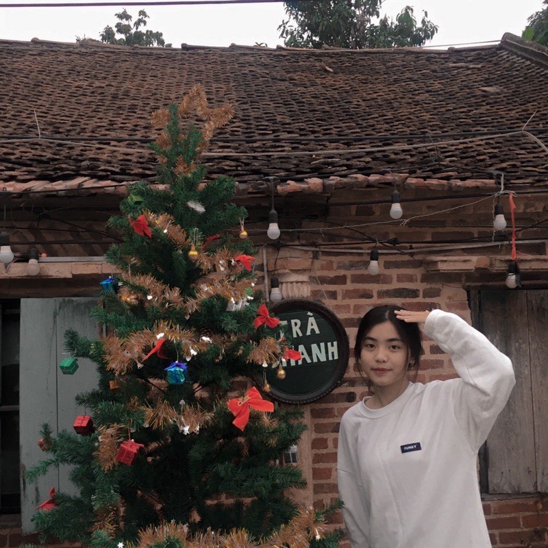 ÁO FUNKY LOGO SWEATER TRẮNG KEM | BigBuy360 - bigbuy360.vn