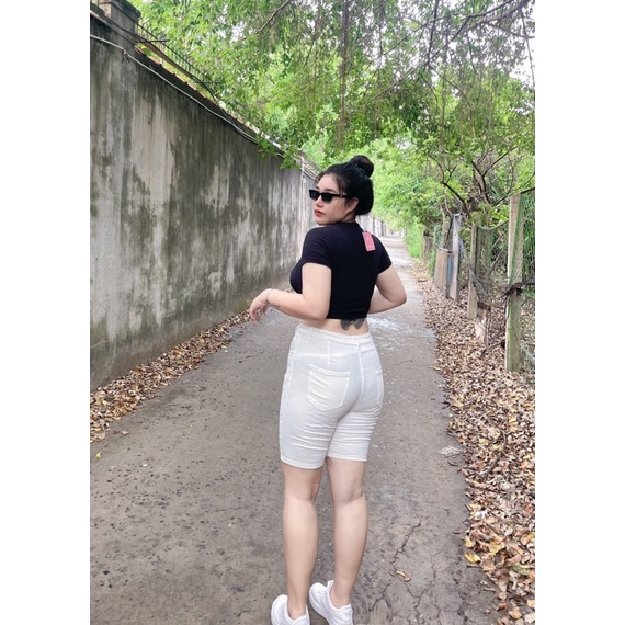 Áo croptop khoét ngực RENCHA