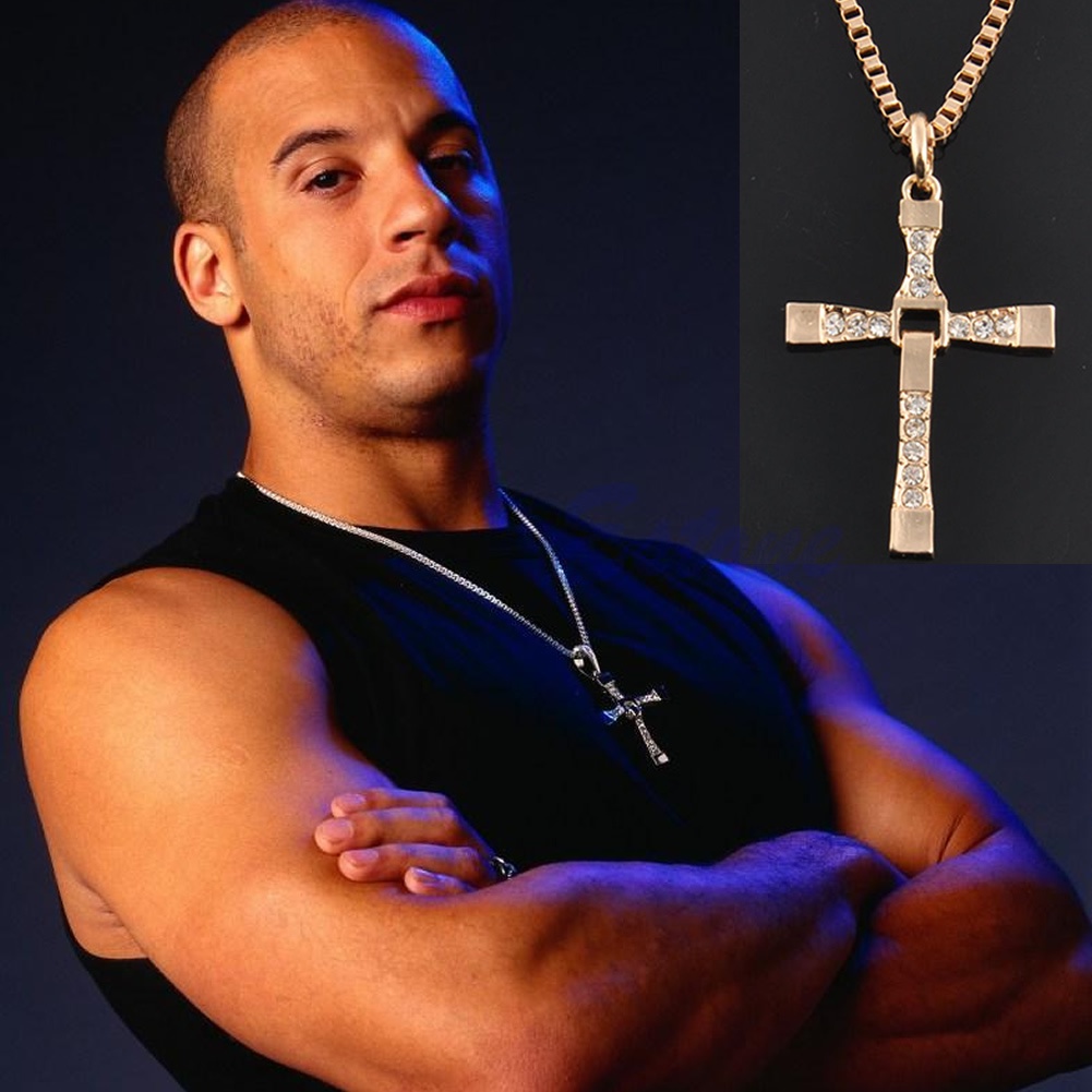 Vòng cổ mặt hình thánh giá đính đá thời trang cho nam