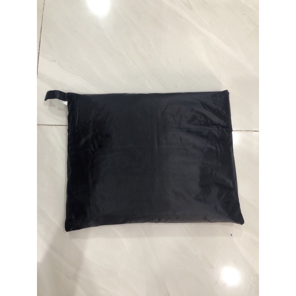 Áo ngắn đi mưa
