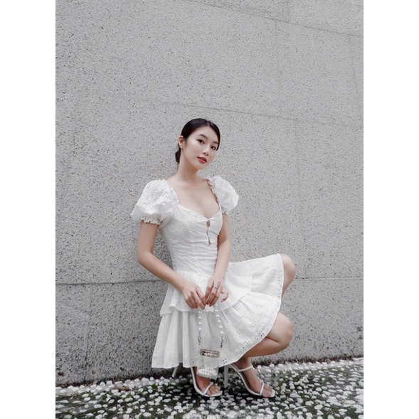 Lacie Dress - Váy xòe tầng tay bồng họa tiết hoa thêu - Thiết Kế bởi IAMCOCO.OFFICIAL