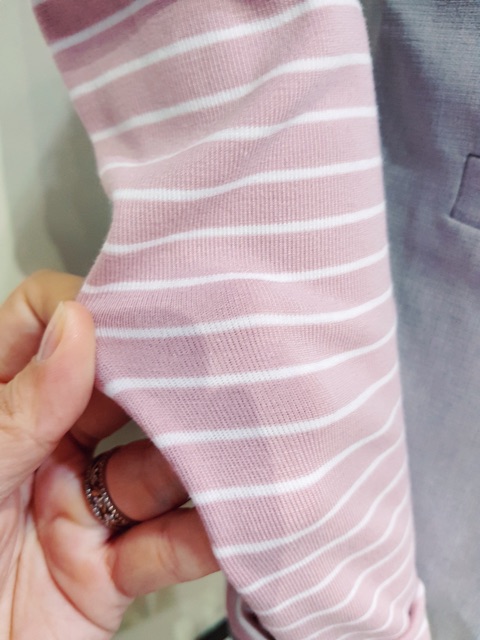 Áo thun tay dài kẻ sọc cổ cao phom croptop ôm body BS05