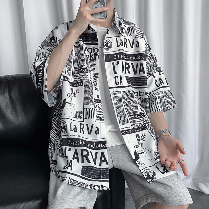 Áo Sơ Mi Nam Ngắn Tay Họa Tiết Tờ Báo Thời Trang