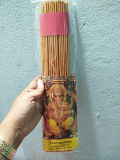 Nhang thần tài sạch thái lan (79 cây/bó)