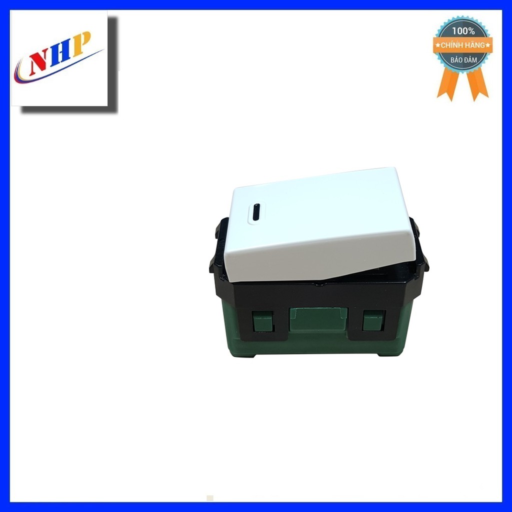 Công Tắc Panasonic WEV5001SW