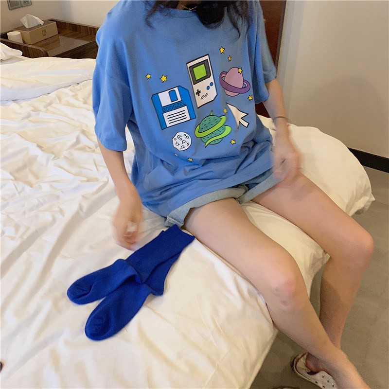 Áo thun tay lỡ unisex hoạ tiết vũ tru đa sắc màu B052 | BigBuy360 - bigbuy360.vn