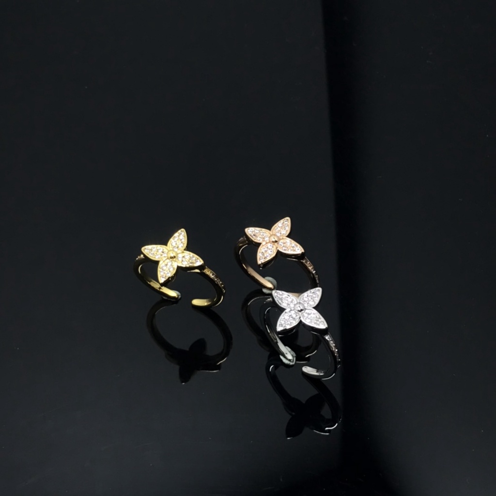 Nhẫn Hoa Đính Đá Thời Trang