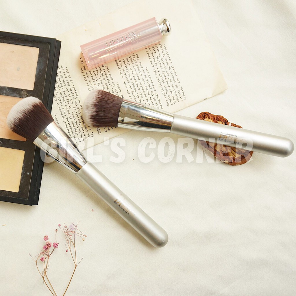 Cọ Nền IT Cosmetic Foundation Air Brush