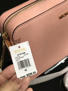 Túi Michael Kors màu hồng