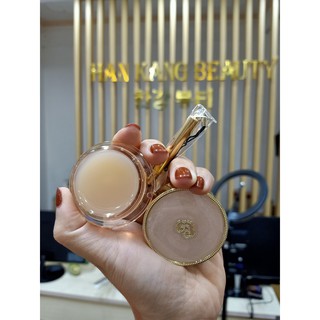 Son siêu dưỡng ẩm Whoo Gongjinhyang Mi Royal Lip Balm bảo vệ môi.