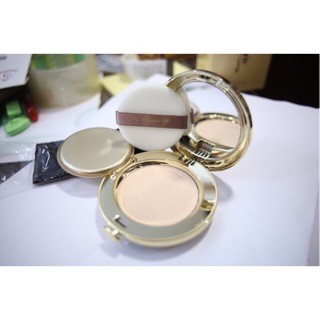 Phấn phủ trang điểm Hoàng Cung Whoo vàng Powder Pact