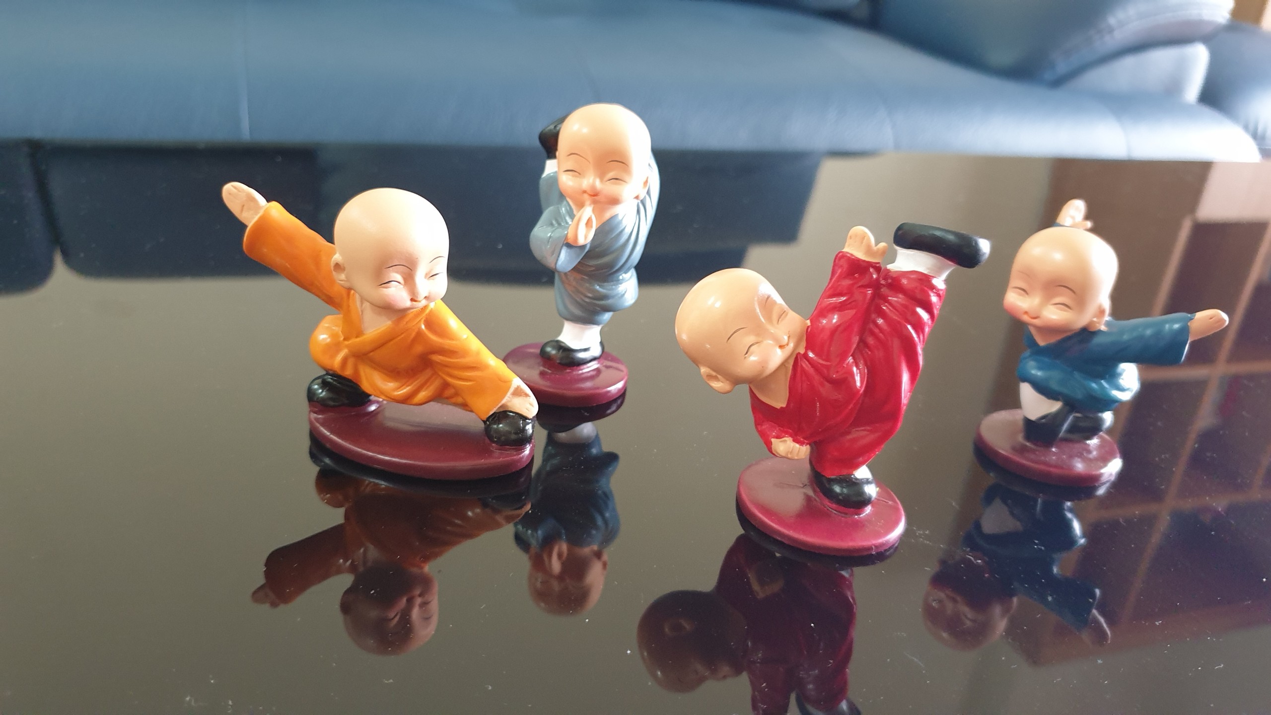 [GỢI Ý CHO BẠN] Bộ Tượng 4 Chú Tiểu Luyện Võ 4 MÀU, 4 Chú Tiểu Tập Võ, Múa Võ, Đánh Võ, Trang Trí ô tô, Bàn Làm Việc | BigBuy360 - bigbuy360.vn