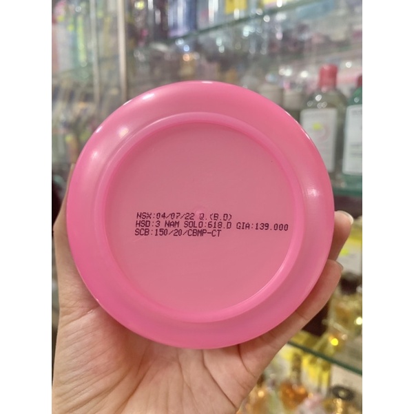 Kem cốt trắng da body Hồng sâm Ngô gia hủ Hồng 250g