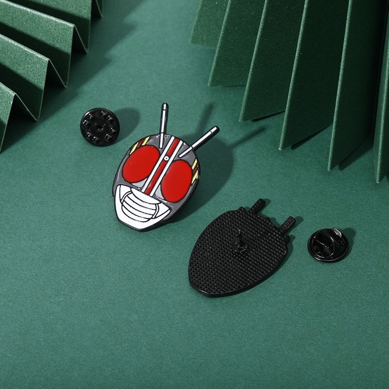 Ghim cài áo QIHE JEWELRY thiết kế hình nhân vật hoạt hình kamen rider đẹp mắt